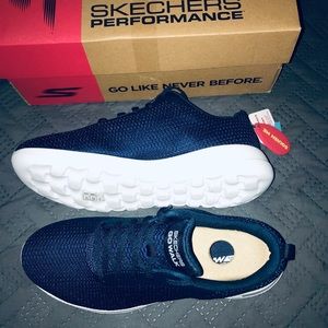 Brand new  with tags sketchers go walk shoes